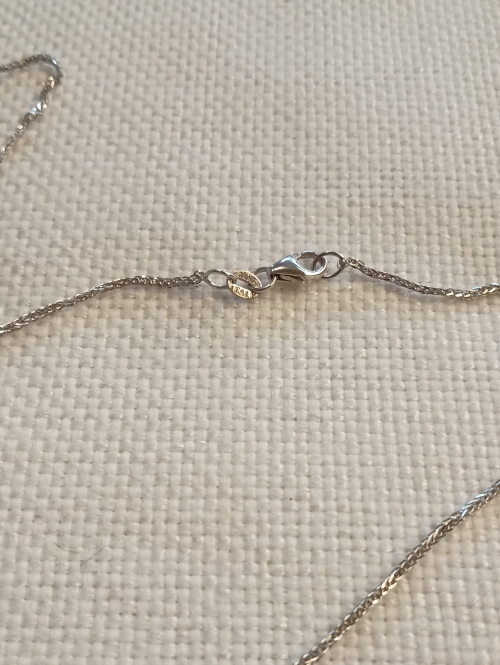 14k Solid White Gold Chain Necklace, 18 Inches, Lobster Claw Closure, 1.87g - Picture 2 of 5